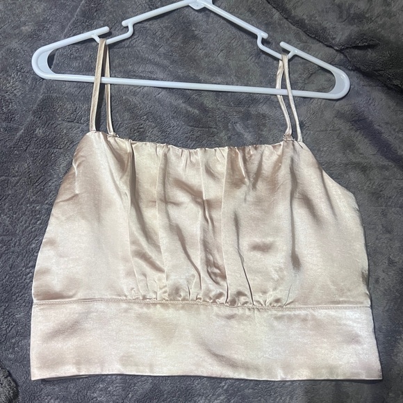 Lulus Luxe'd Out Champagne Satin Cropped Tank Top size M - Picture 4 of 9